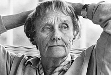 В ТЕНИ ВЕЛИКОЙ ЛЮБВИ...