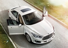 Ford готовит к премьере обновлённый седан Escort